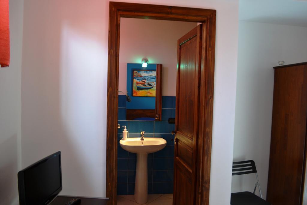 Hotel Bed& Breakfast Maredomus Milazzo Exterior foto